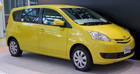 Toyota Passo Sette