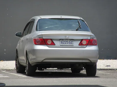 Honda Fit Aria — 3