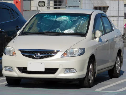 Honda Fit Aria — 4