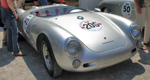 Porsche 550