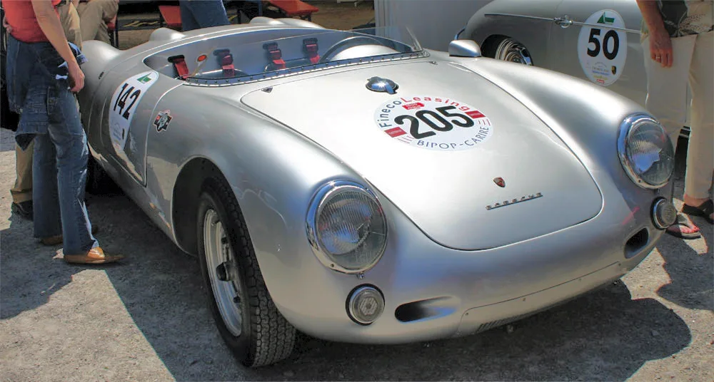 Porsche 550