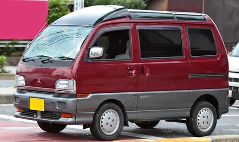 Mitsubishi Bravo — 5