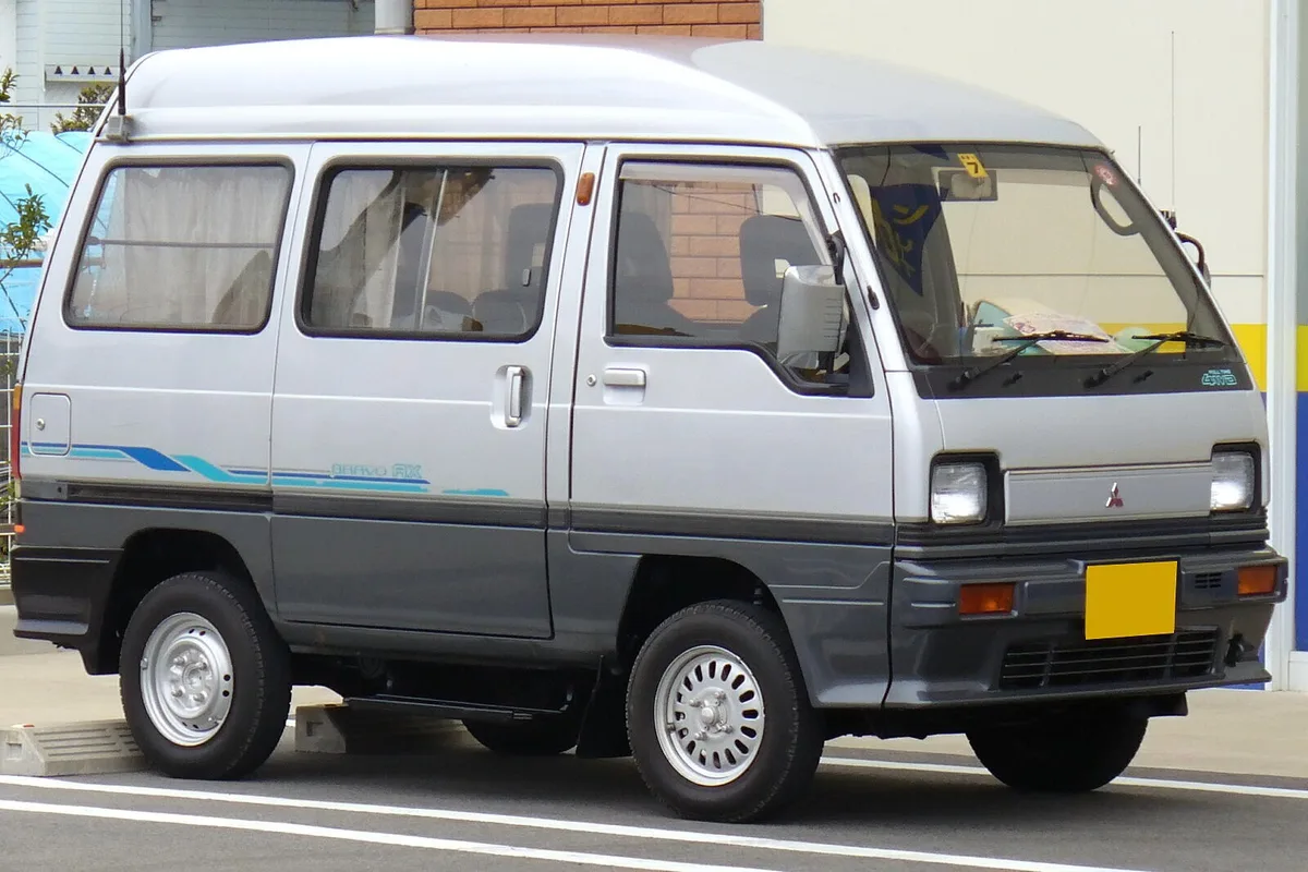 Mitsubishi Bravo