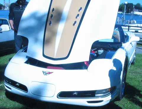 Chevrolet Corvette C5 — 3