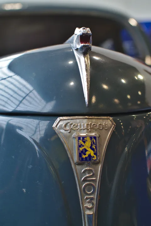 Peugeot 203 — 8