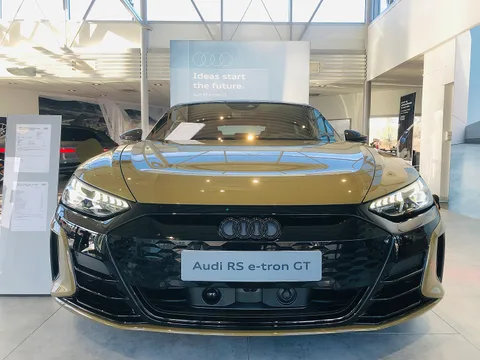 Audi RS e-tron GT — 2