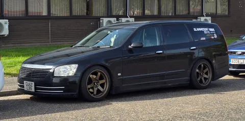 Nissan Stagea — 2