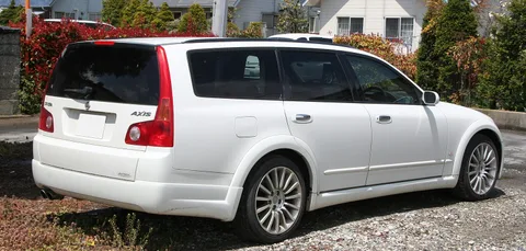Nissan Stagea — 3