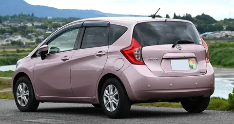Nissan Note (E12) — 3