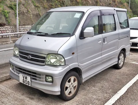 Daihatsu Atrai 7 — 3