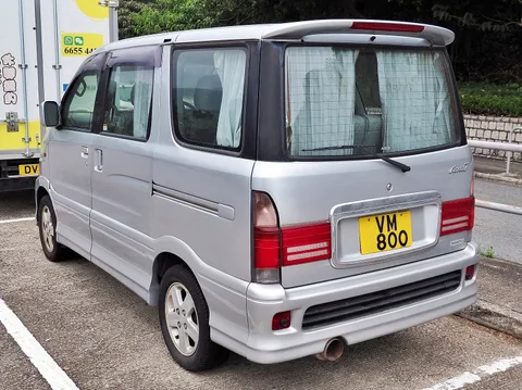 Daihatsu Atrai 7 — 4