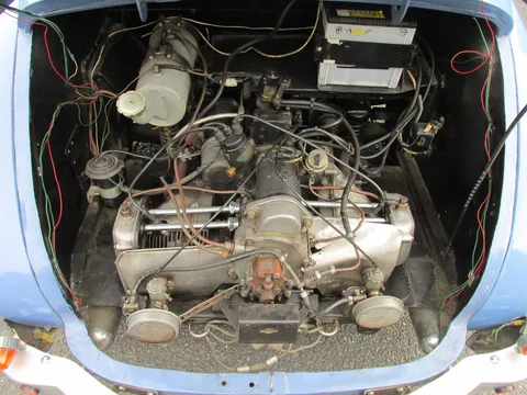 Daihatsu Bee — 5