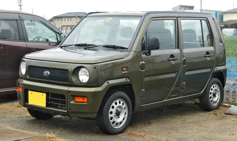 Daihatsu Naked — 3