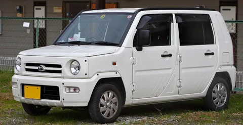 Daihatsu Naked — 7