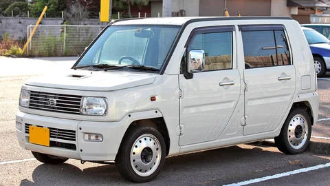 Daihatsu Naked — 8