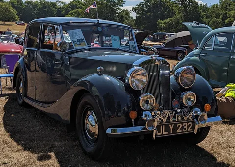 Triumph 1800 saloon — 2