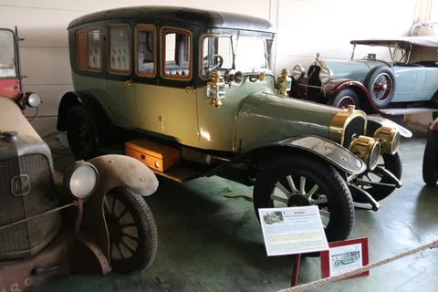 Delahaye Type 58 — 2