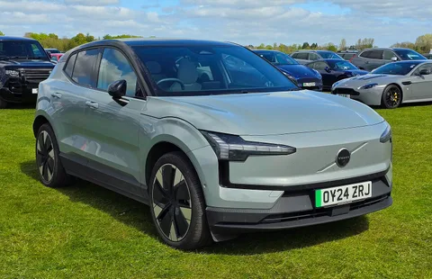 Volvo EX30 — 4
