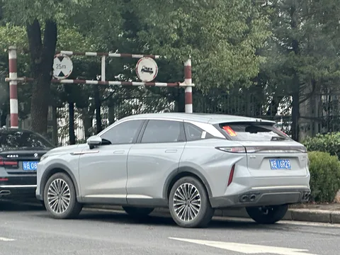 Exeed Yaoguang — 4