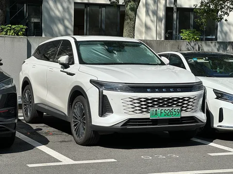 Exeed Yaoguang — 5