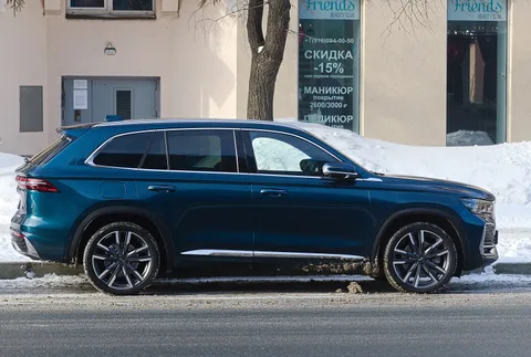 Geely Monjaro — 8