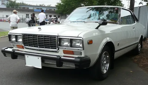 Datsun 200B — 5