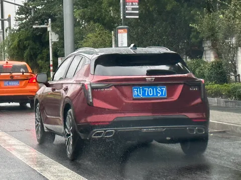 Cadillac GT4 — 2