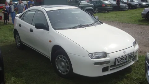 Mazda 323F — 2