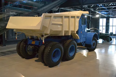 Tatra 147 — 4