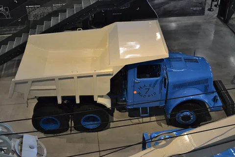 Tatra 147 — 5