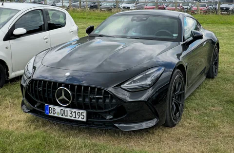 Mercedes-AMG C192 — 6