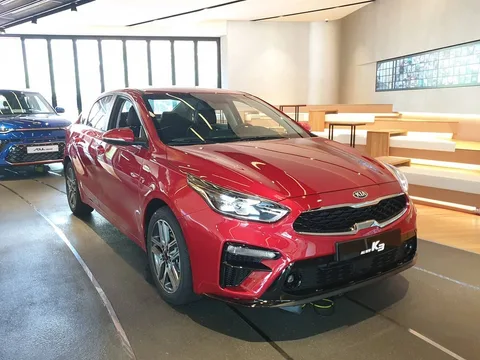 Kia K3 — 5