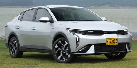 Kia K3 (2023) — 4