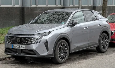 Peugeot 3008 C — 4