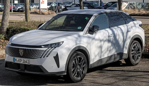 Peugeot 3008 C — 5