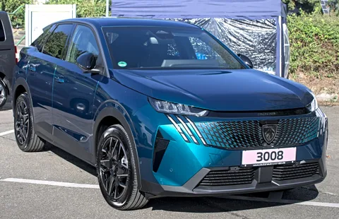 Peugeot 3008 C — 8