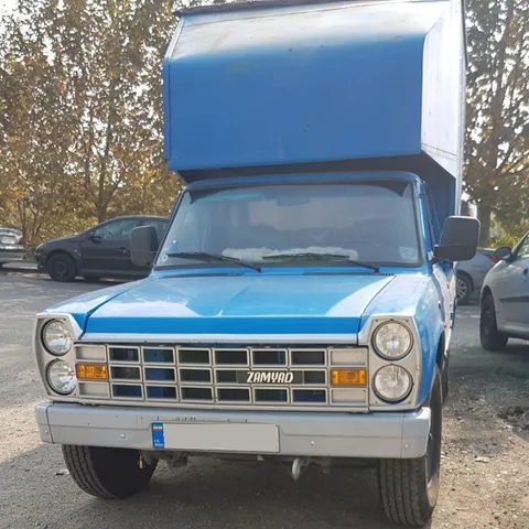 Nissan Junior