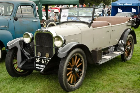 Dodge 126 — 7