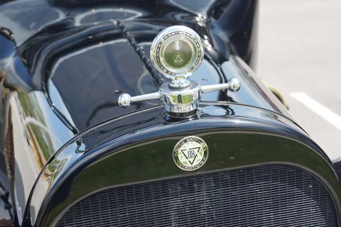 Dodge 30 — 6