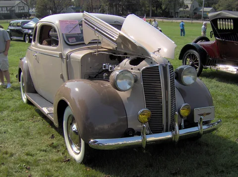 Dodge Series D5 — 2