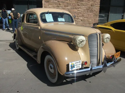 Dodge Series D5 — 6