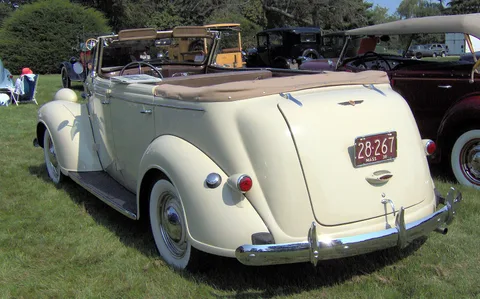 Dodge Series D8 — 4