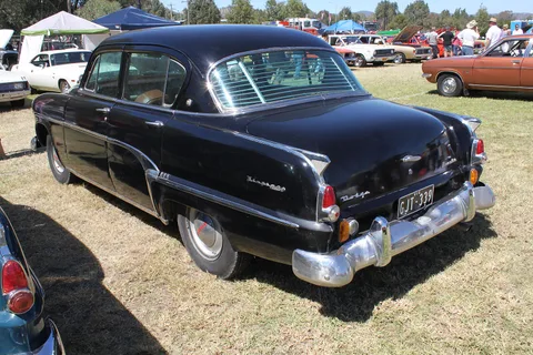 Dodge Kingsway — 3