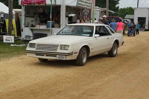 Dodge Mirada — 4