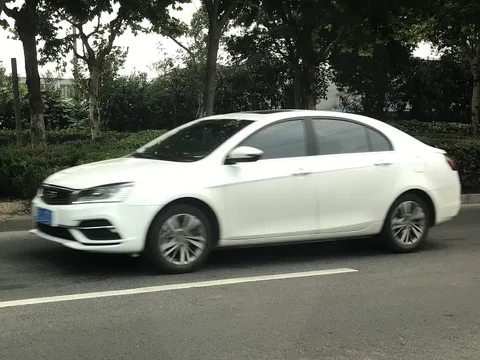 Geely Emgrand — 2