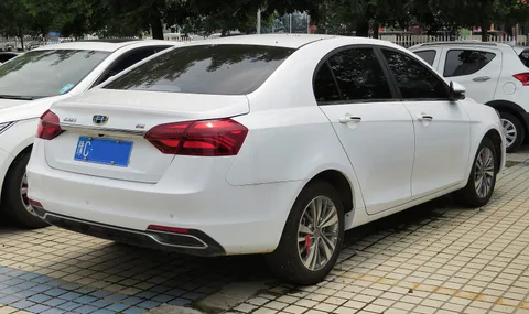 Geely Emgrand — 5