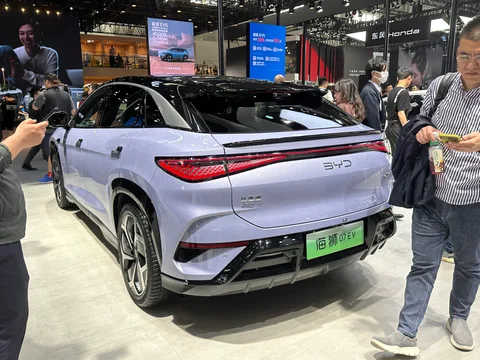 BYD Sealion 07 — 6