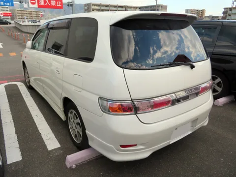 Toyota Gaia — 8