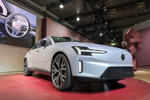 Volvo ES90 — 7