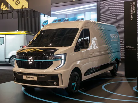 Renault Master IV — 6